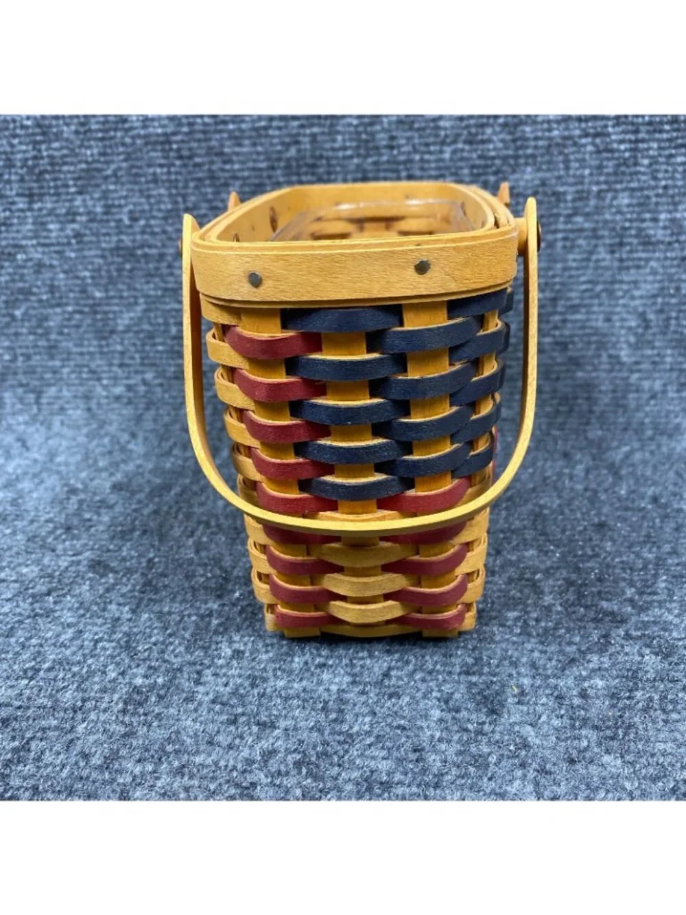 Longaberger 2002 Collectors Club Miniature Flag Basket Patriotic Protector COA